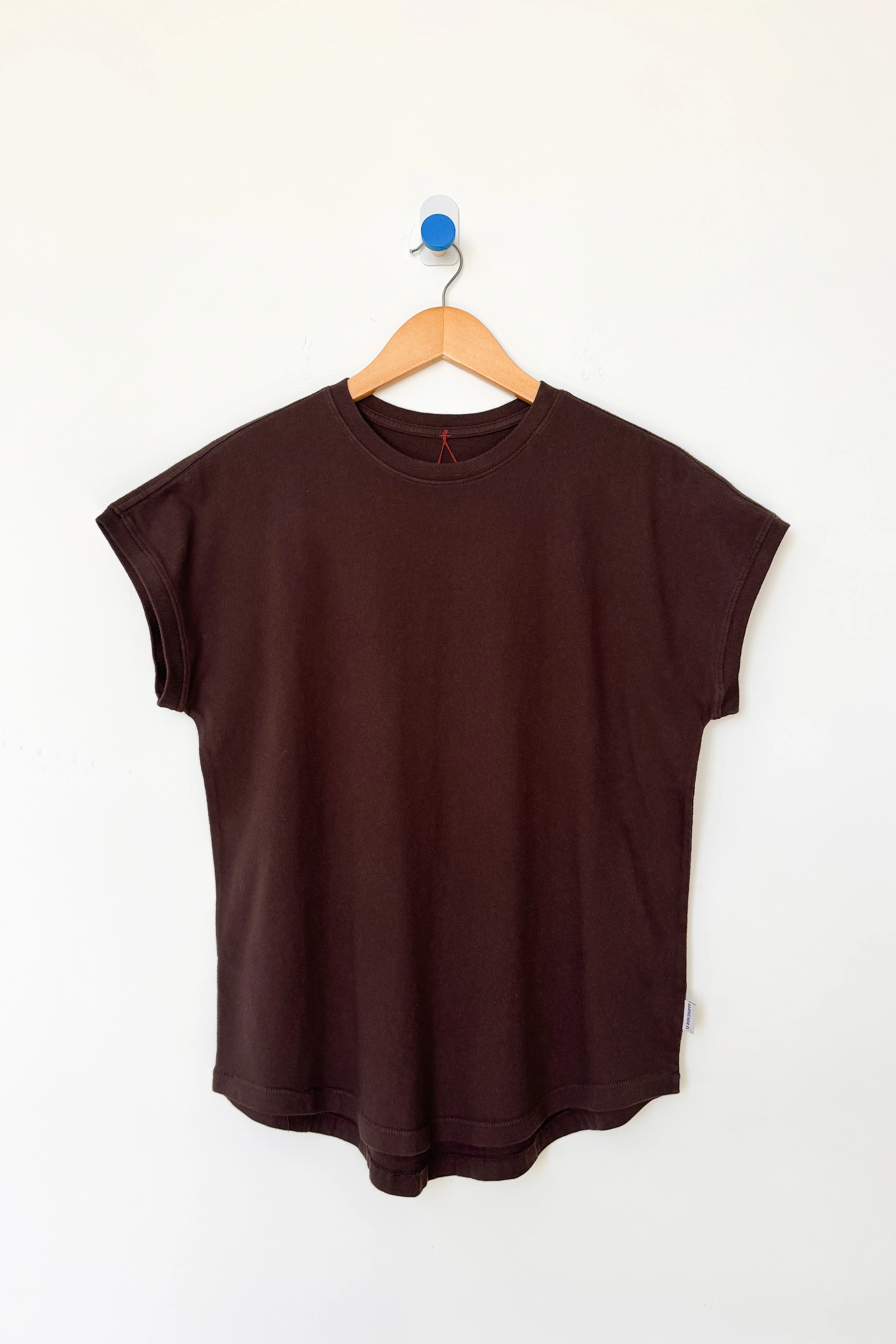 Ease Tee - Dark Cacao - Image 5