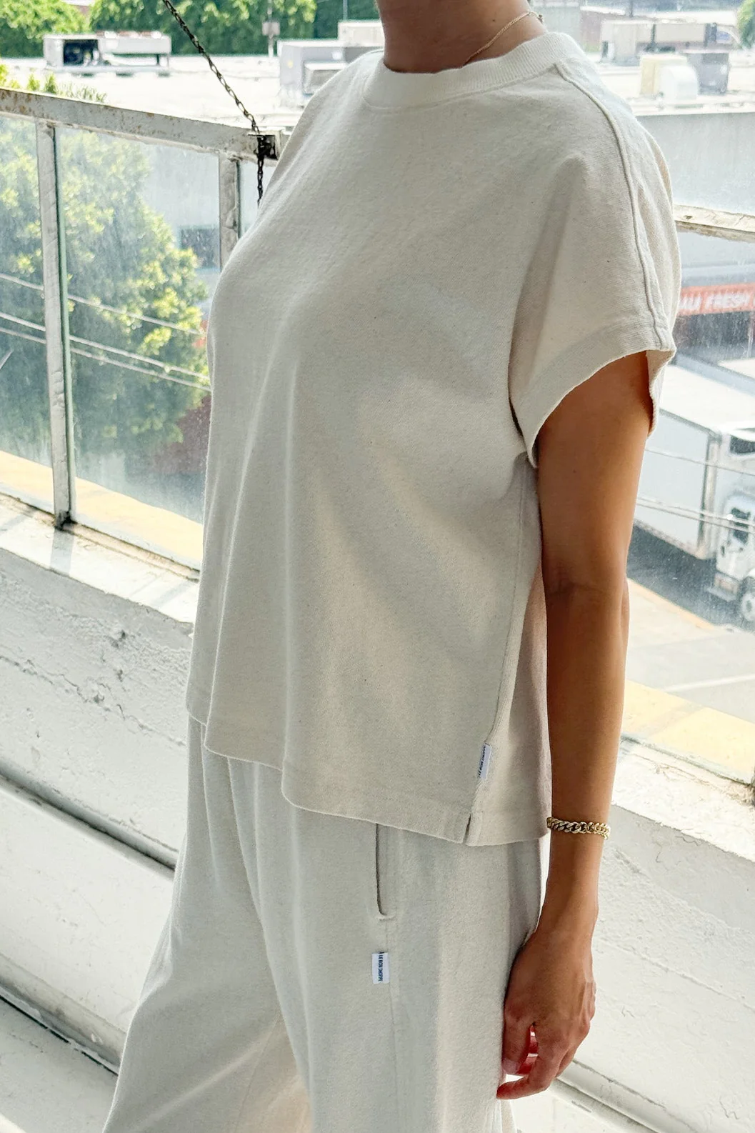 Jeanne Tee - NATUREL - Image 4