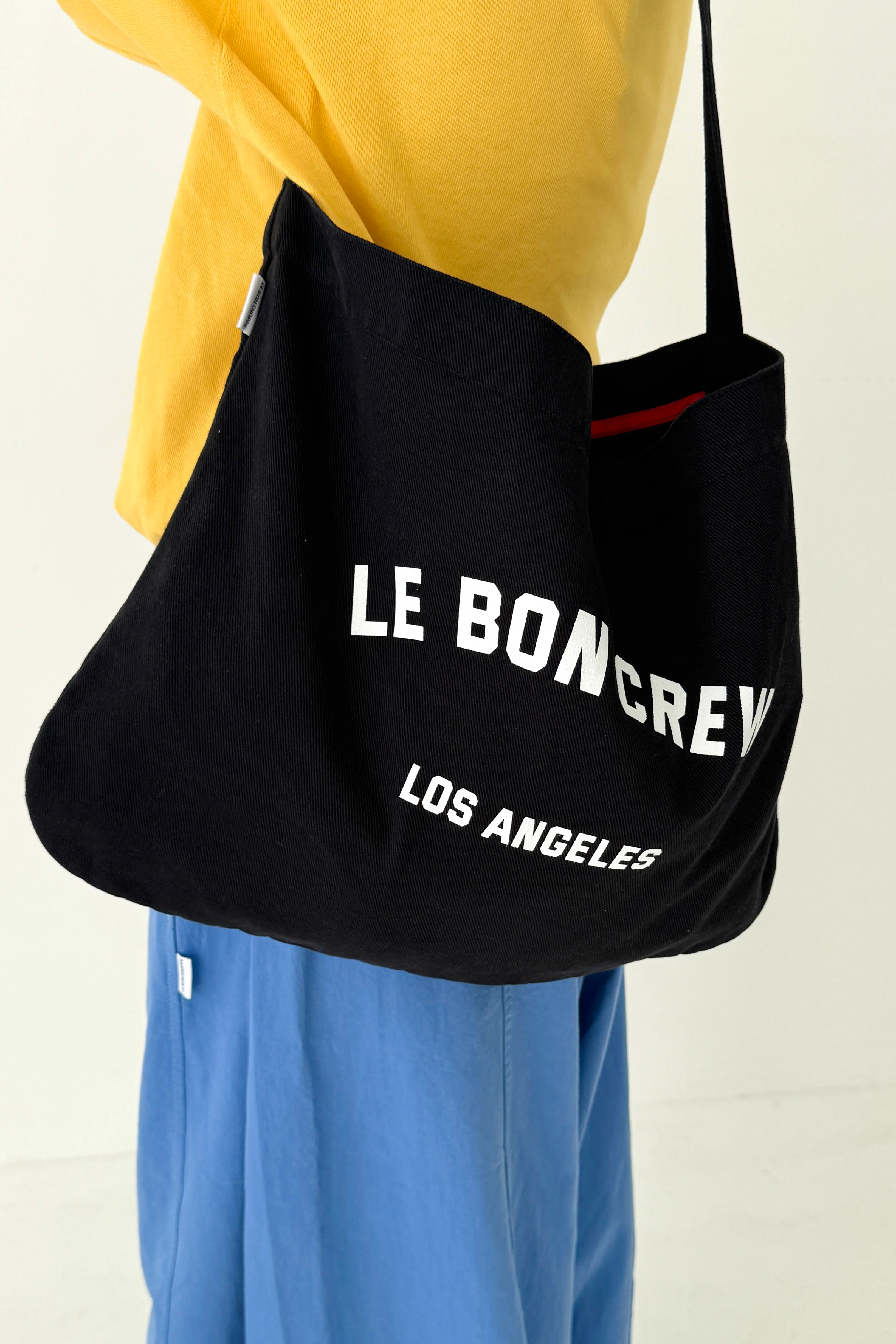 Le Bon Crew Happy Carry Bag - Black Canvas / Le Bon Crew - Image 3
