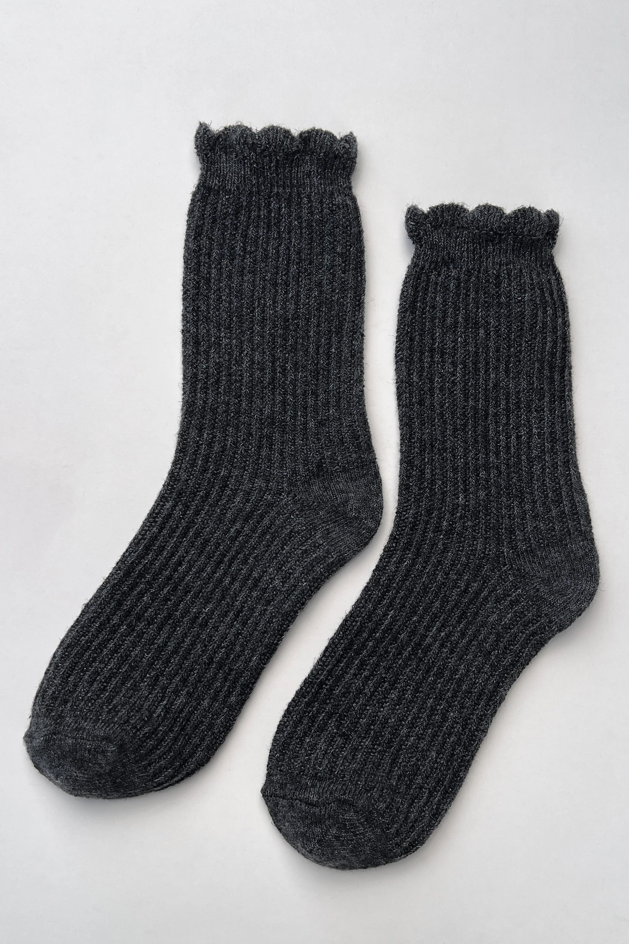 Linen Scallop Socks - Charcoal - Image 6