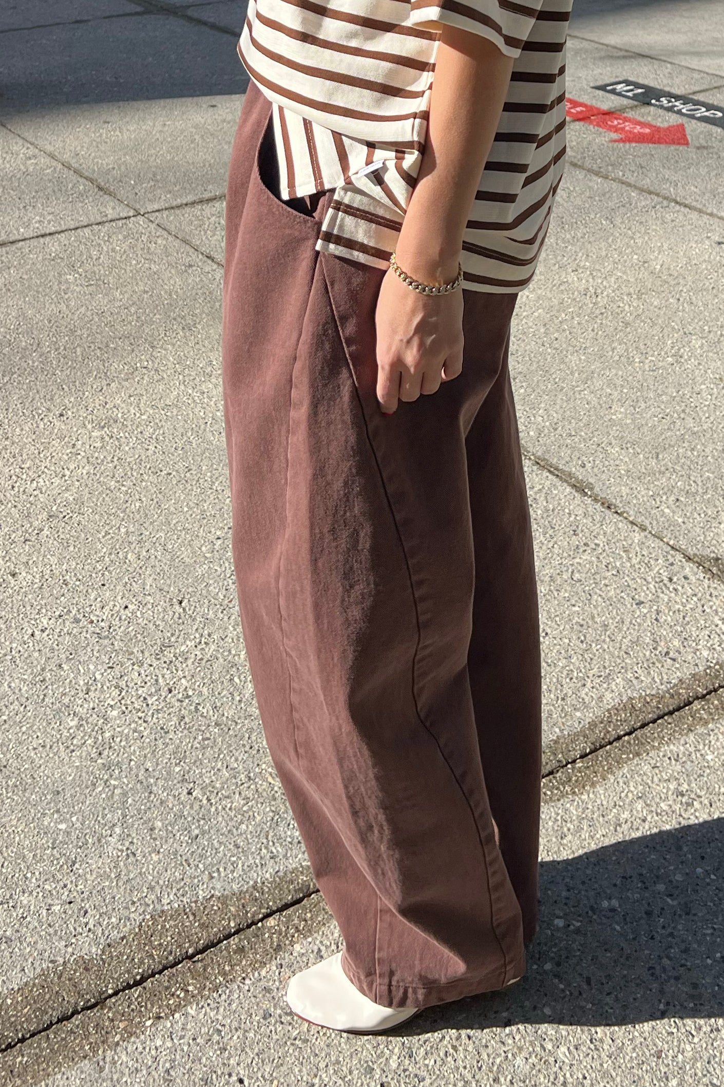 Long Arc Pants - Chocolate - Image 3