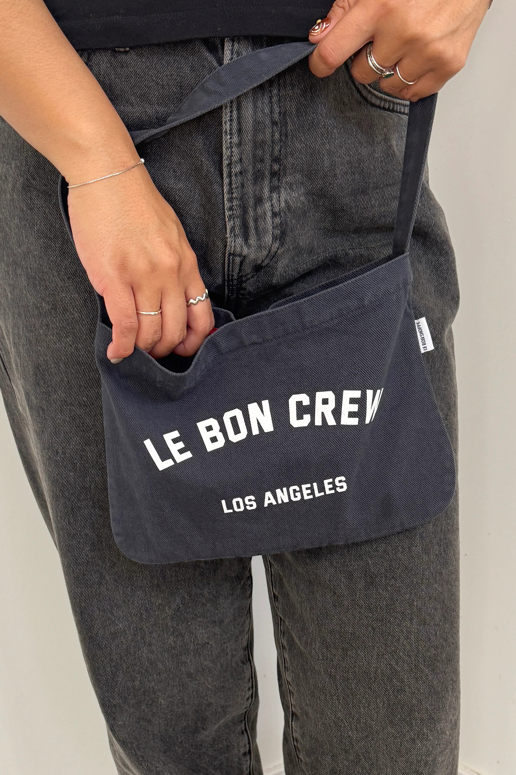 Petite Happy Carry Bag - Coal + White - Image 2