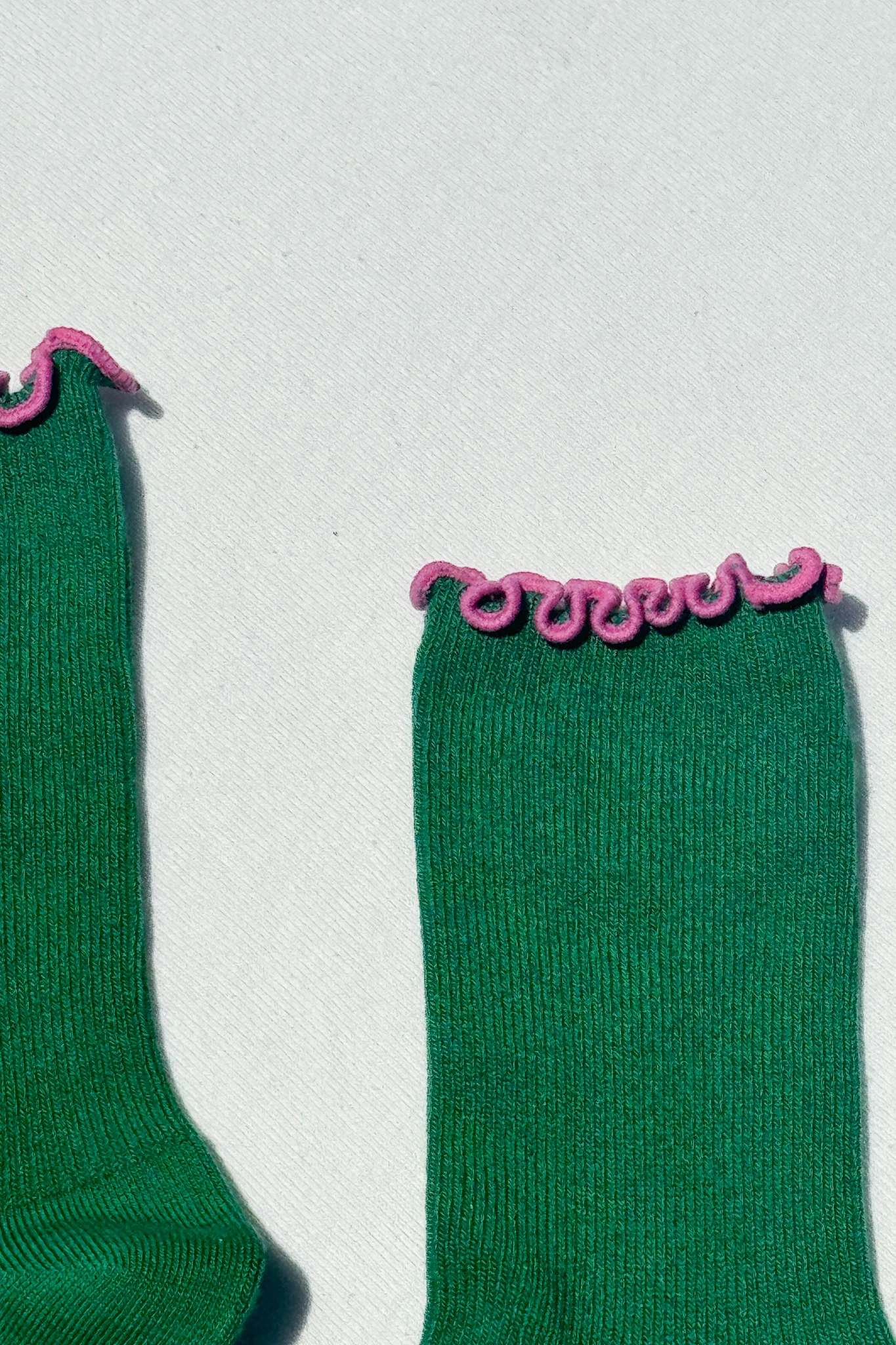 Ruffled Modal Socks - Spinach / Pink Edge - Image 4